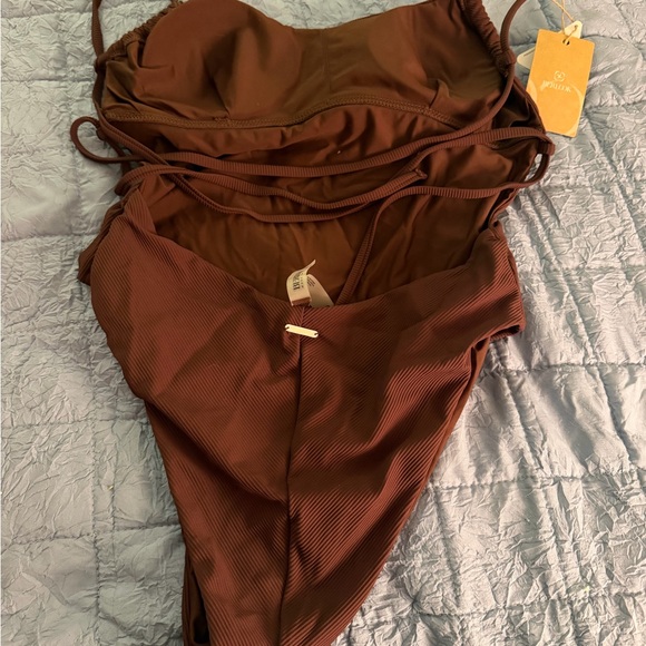Berlook Brown One Piece Swimsuit NWT women’s medium - Picture 2 of 6